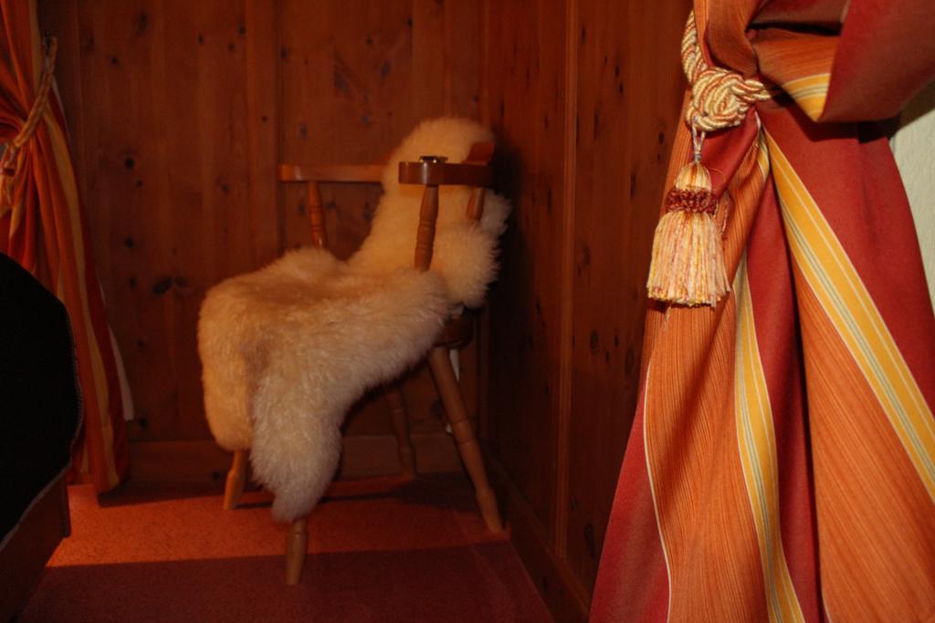 ホテル メウブル ゴレー ブレウイル・チェルヴィナイア 部屋 写真